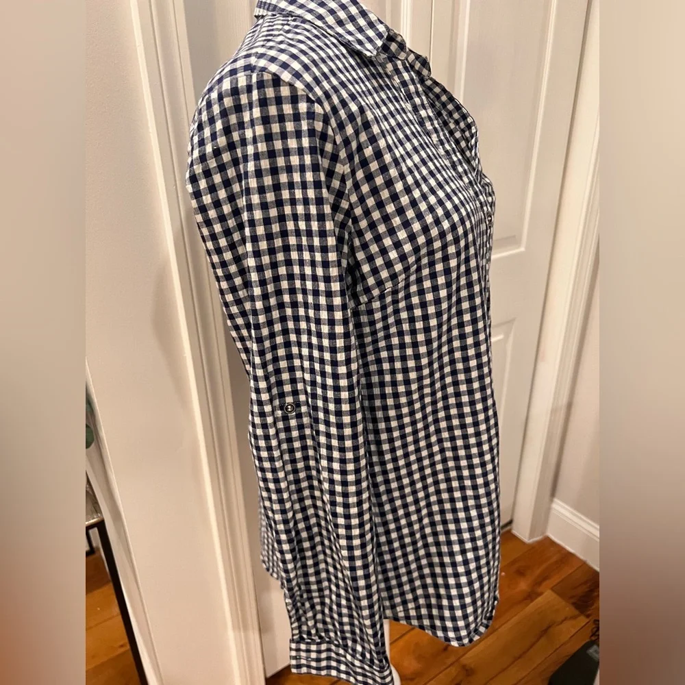 KUT from the kloth M Navy / White Check Button Down - Picture 3 of 11